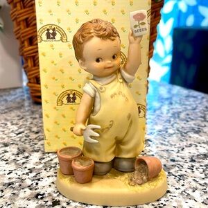 Memories of yesterday figurine